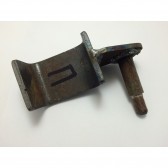 Кронштейн амортизатора зад. ниж. правый 3302